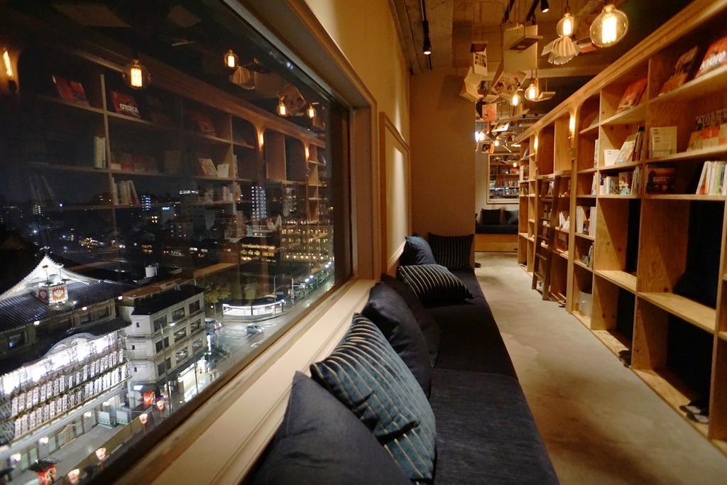Book And Bed Tokyo-Kyoto Hostel Bagian luar foto