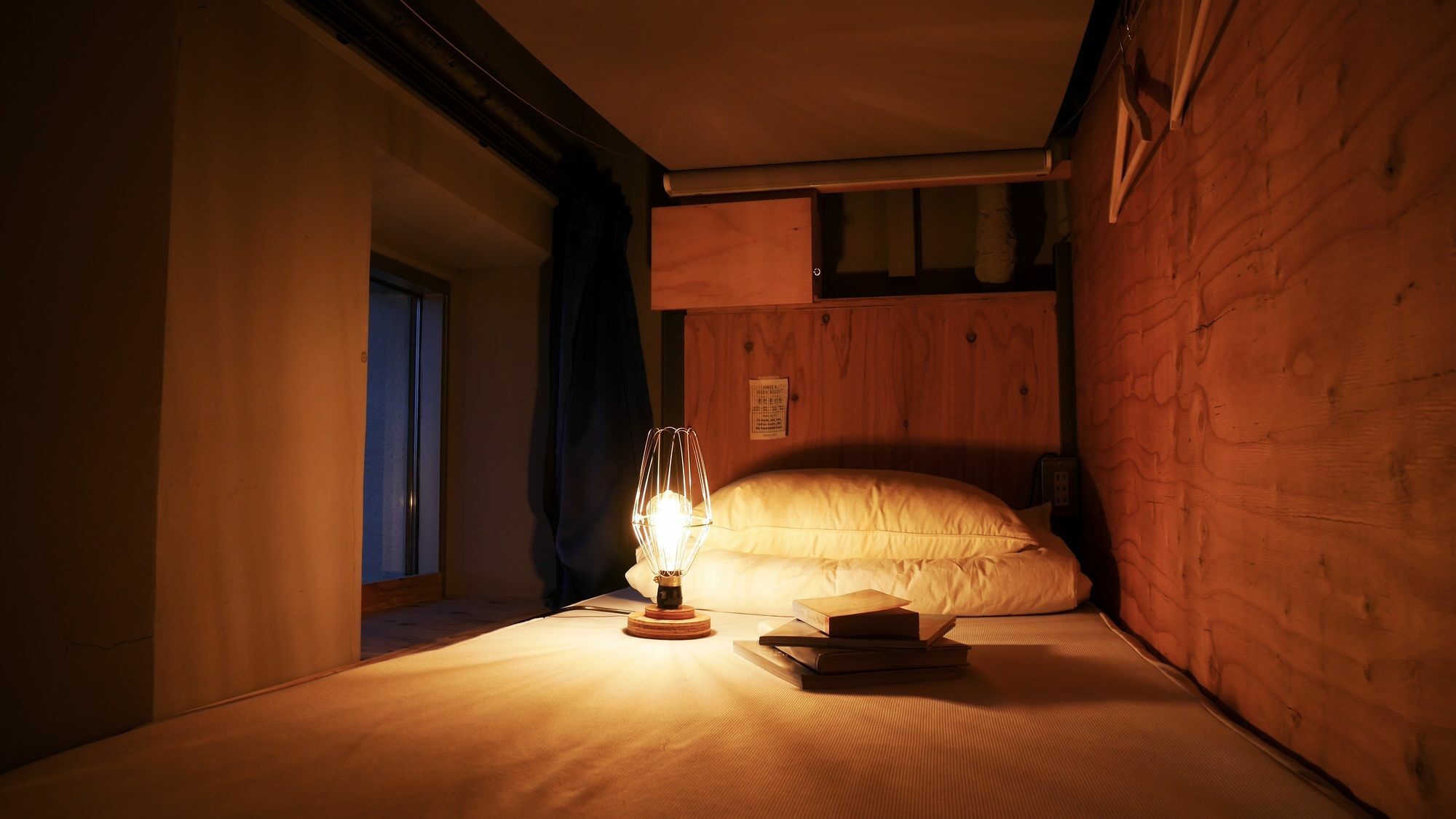 Book And Bed Tokyo-Kyoto Hostel Bagian luar foto